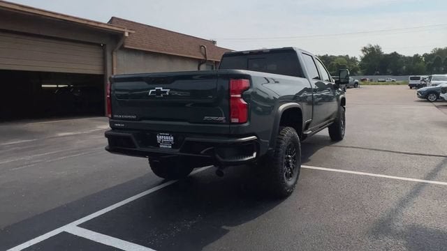 2026 Chevrolet Silverado 2500 HD ZR2 - Photo 8