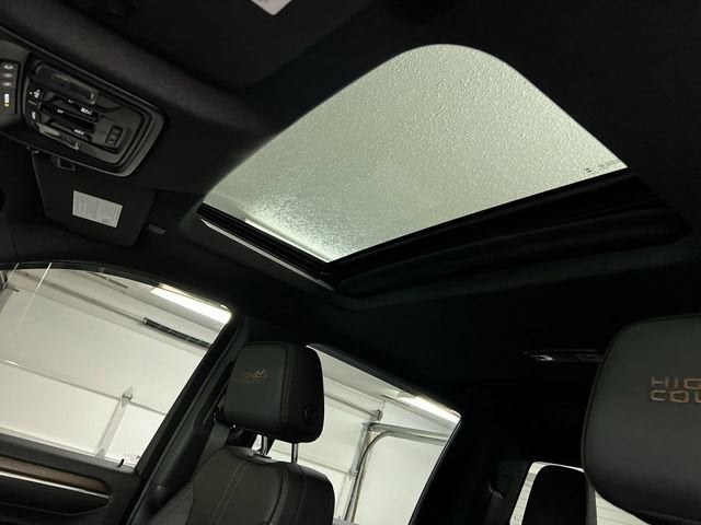 2024 Chevrolet Silverado 3500 HD High Country DRW