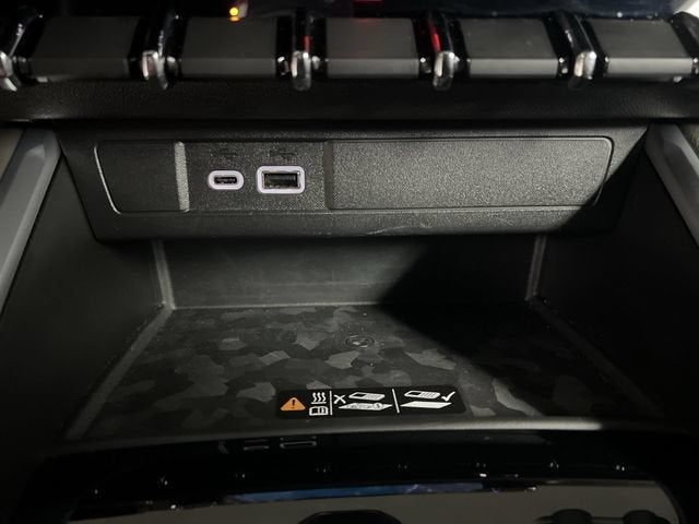 2024 Chevrolet Colorado ZR2 - Photo 35