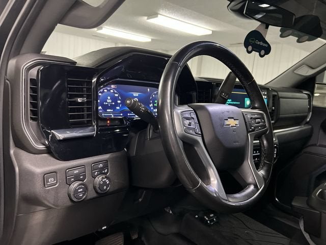 2024 Chevrolet Silverado 1500 LT - Photo 10