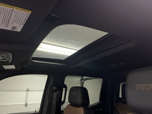2024 Chevrolet Silverado 1500 High Country - Photo 18