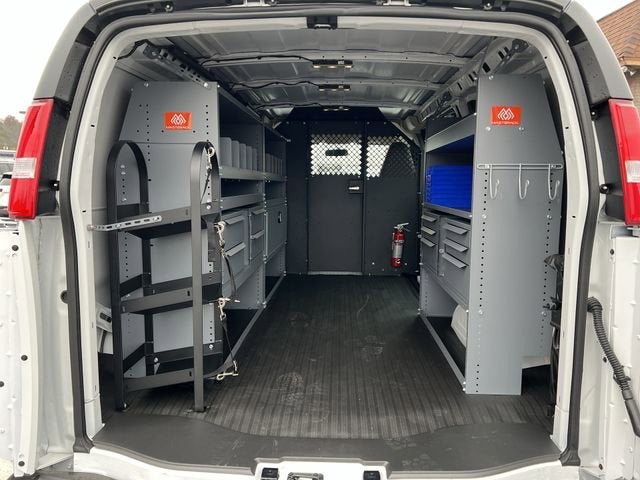 2025 Chevrolet Express Cargo 2500 WT