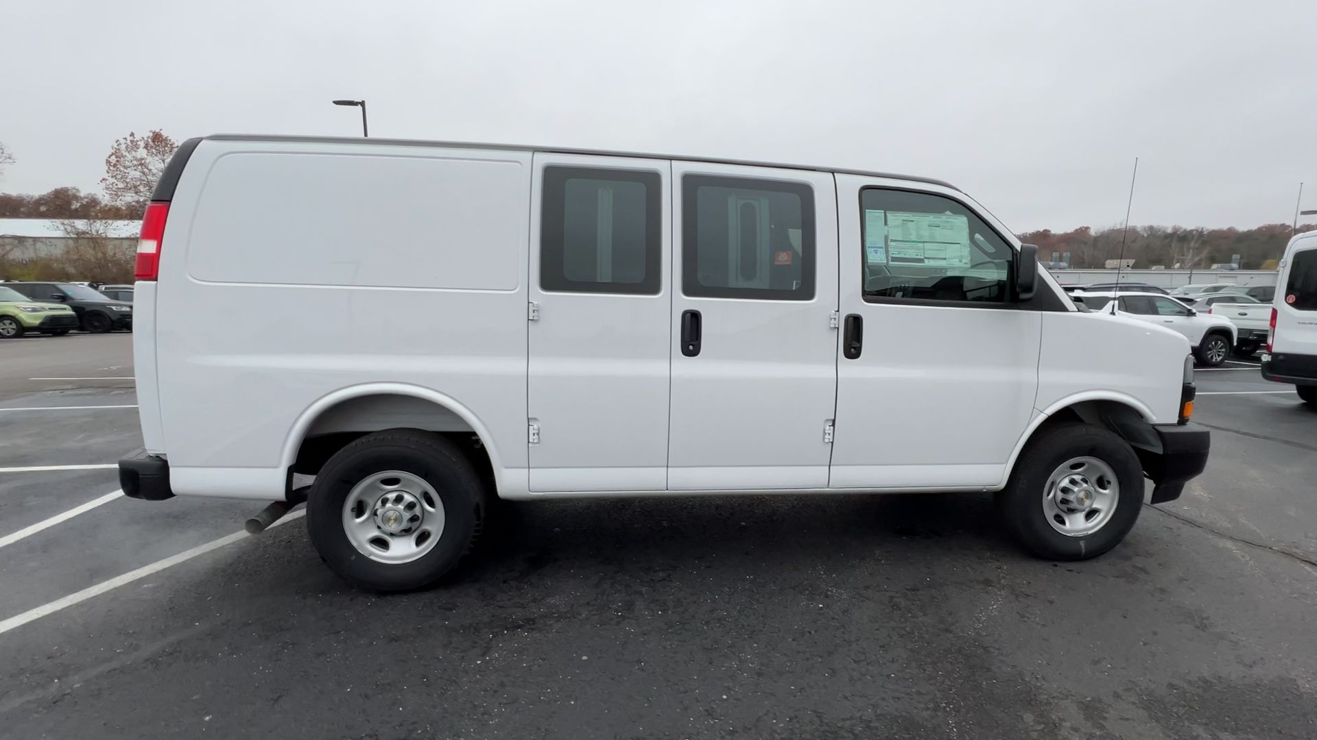 2025 Chevrolet Express Cargo 2500 WT