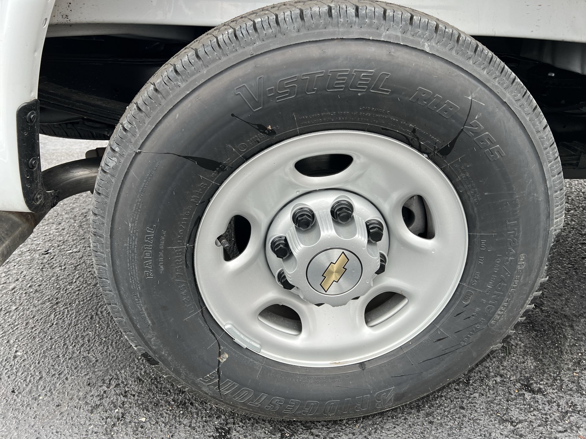 2025 Chevrolet Express Cargo 2500 WT