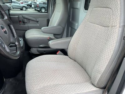 2020 GMC Savana Cutaway 3500 Work Van