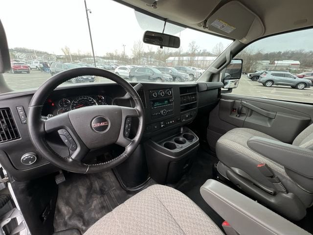 2020 GMC Savana Cutaway 3500 Work Van