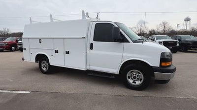 2020 GMC Savana Cutaway 3500 Work Van