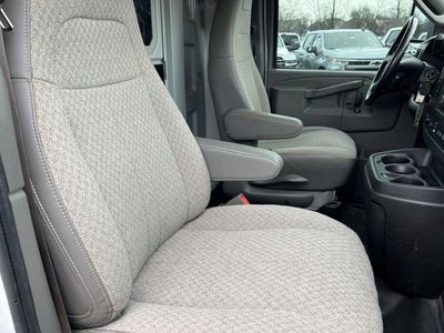 2020 GMC Savana Cutaway 3500 Work Van