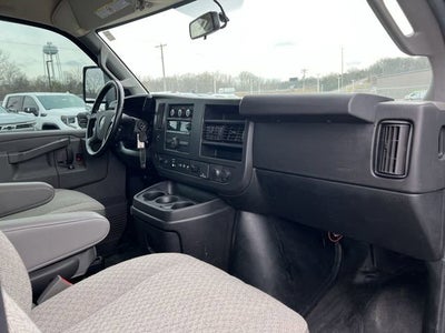 2020 GMC Savana Cutaway 3500 Work Van