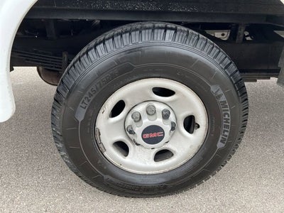 2020 GMC Savana Cutaway 3500 Work Van