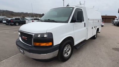 2020 GMC Savana Cutaway 3500 Work Van