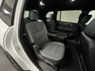 2024 GMC Acadia AT4