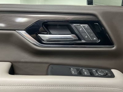 2025 GMC Yukon Elevation