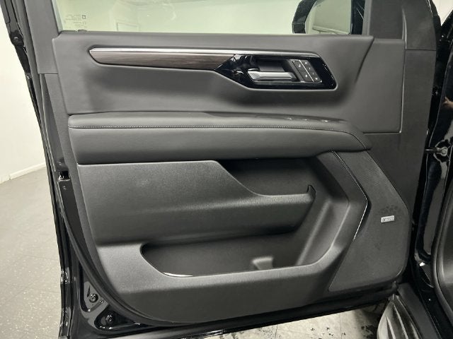 2027 Chevrolet Suburban LT