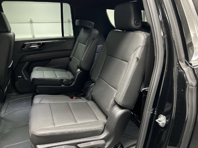 2027 Chevrolet Suburban LT