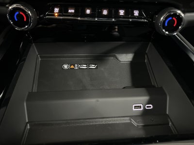 2027 Chevrolet Suburban LT