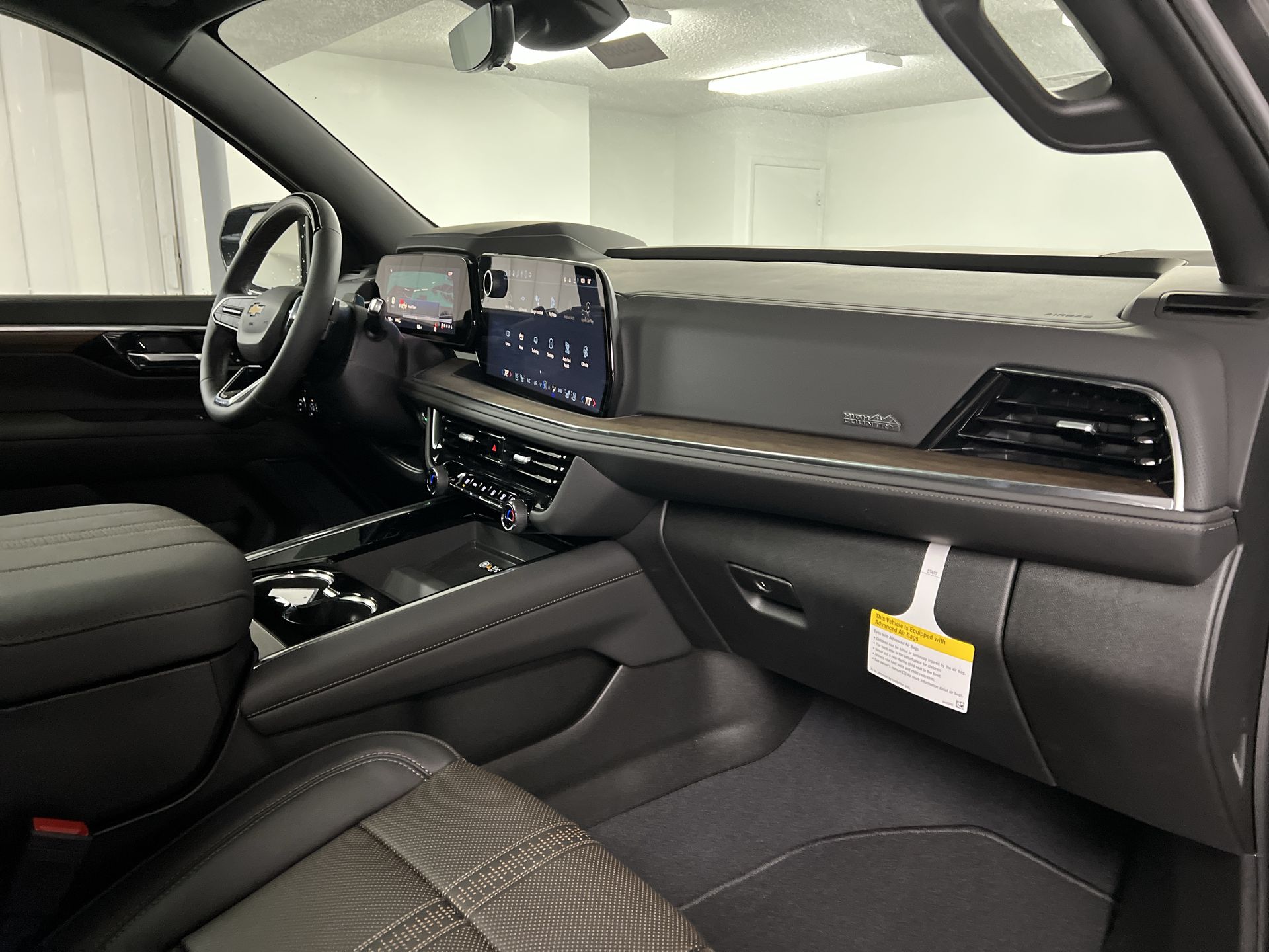 2025 Chevrolet Suburban High Country