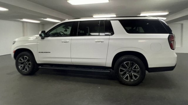 2023 Chevrolet Suburban Z71 - Photo 6