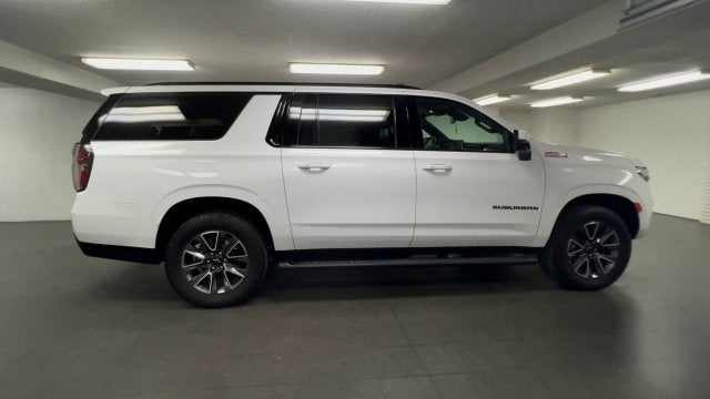 2023 Chevrolet Suburban Z71 - Photo 9