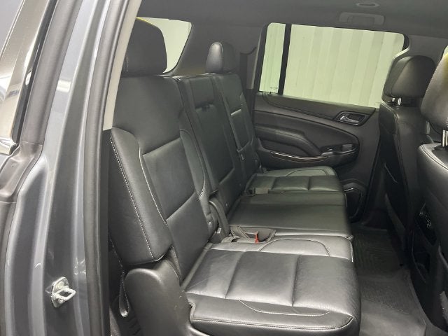 2019 Chevrolet Suburban LT - Photo 25