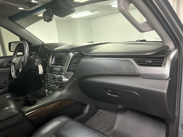 2019 Chevrolet Suburban LT - Photo 27