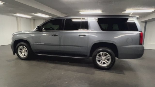 2019 Chevrolet Suburban LT - Photo 6