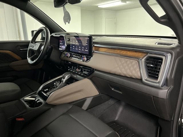 2025 GMC Canyon Denali