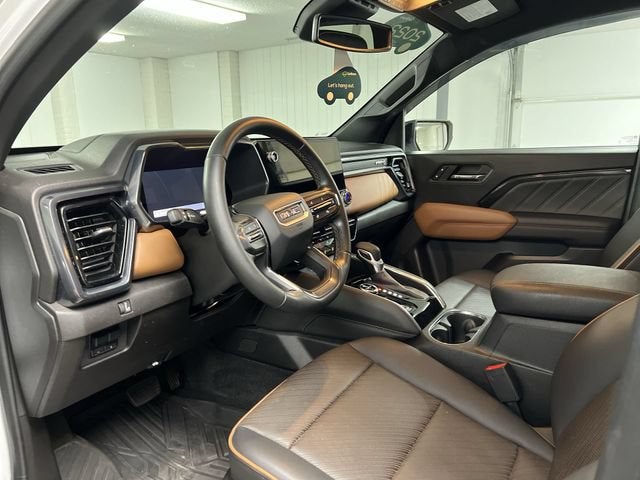 2023 GMC Canyon AT4