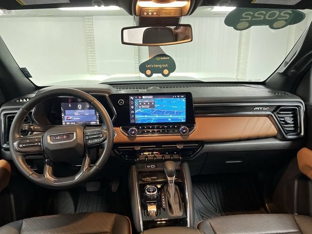 2023 GMC Canyon AT4