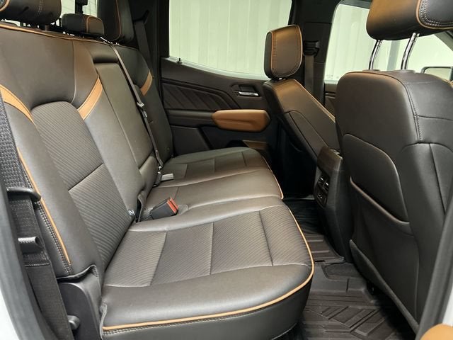 2023 GMC Canyon AT4