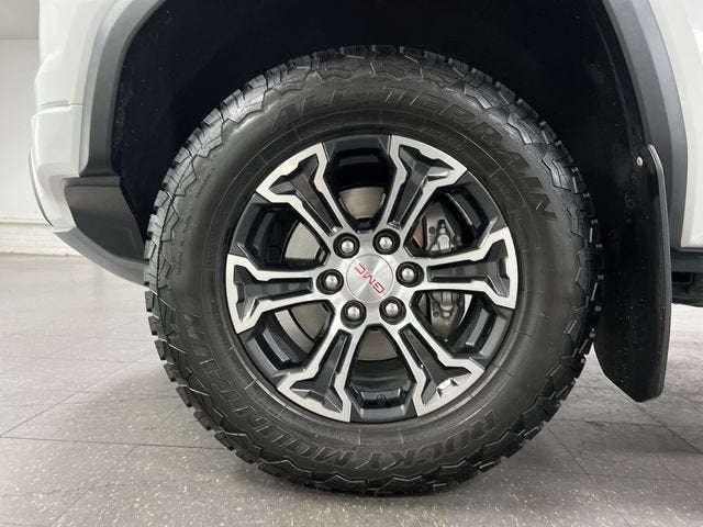 2023 GMC Canyon AT4