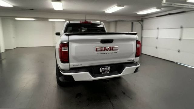 2023 GMC Canyon AT4