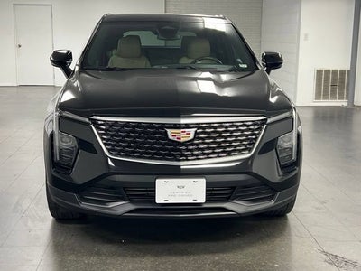 2024 Cadillac XT4 Luxury