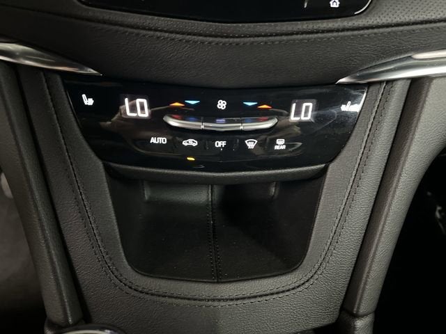2022 Cadillac XT5 Luxury