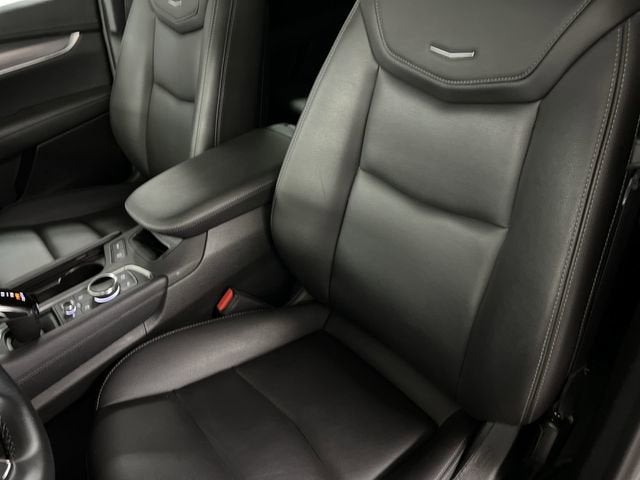 2022 Cadillac XT5 Luxury