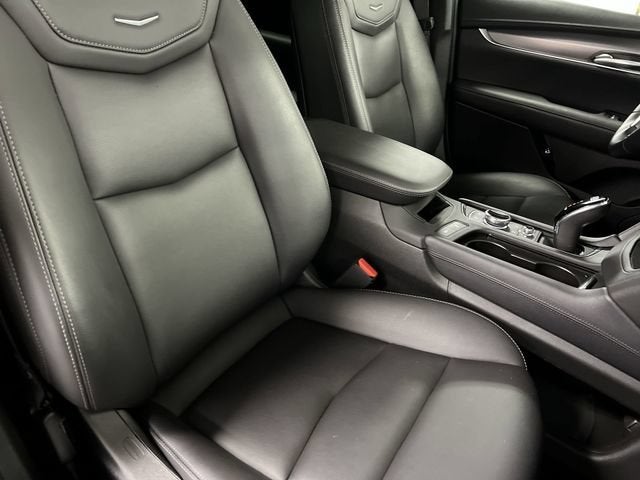 2022 Cadillac XT5 Luxury