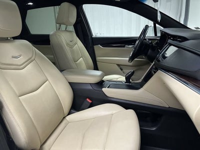 2019 Cadillac XT5 Luxury FWD