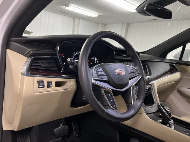 2018 Cadillac XT5 Luxury AWD