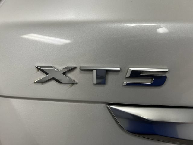 2018 Cadillac XT5 Luxury AWD