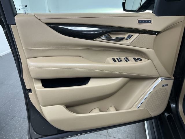 2020 Cadillac Escalade Platinum