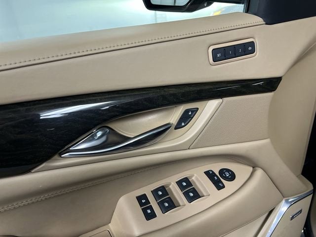 2020 Cadillac Escalade Platinum