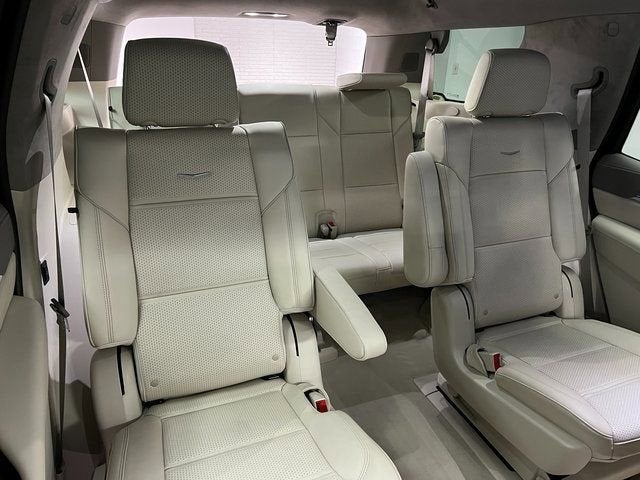 2025 Cadillac Escalade Sport Platinum