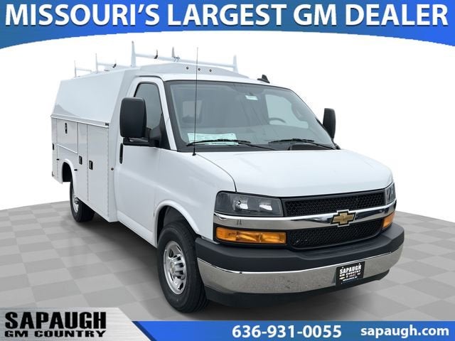2025 Chevrolet Express Cutaway 3500 1WT