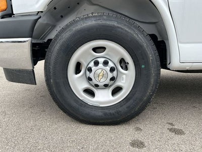 2025 Chevrolet Express Cutaway 3500 1WT