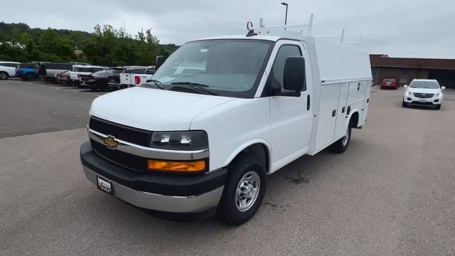 2025 Chevrolet Express Cutaway 3500 1WT