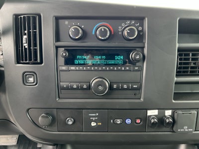 2025 Chevrolet Express Cutaway 3500 1WT