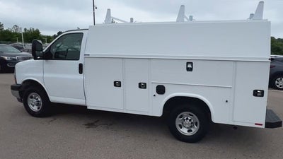2025 Chevrolet Express Cutaway 3500 1WT