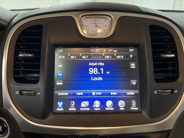 2015 Chrysler 300 Limited