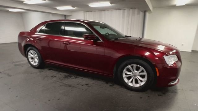 2015 Chrysler 300 Limited