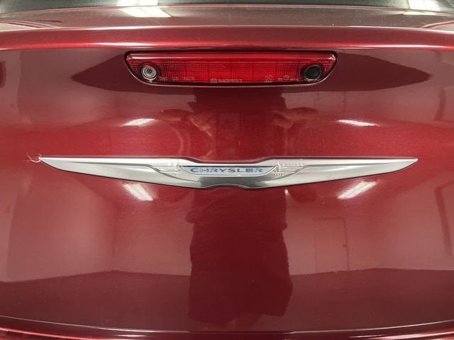 2015 Chrysler 300 Limited